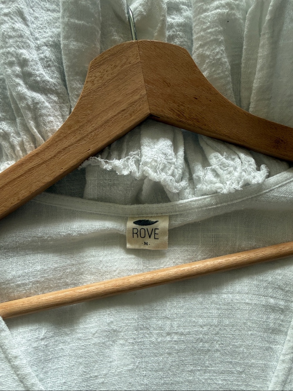 ROVE White Gauze Ruffle V-Neck Dress - Picture 7 of 8